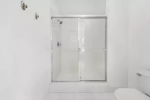 3600 Oaks Clubhouse Dr, Pompano Beach, FL 33069 - Photo 19