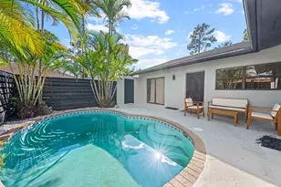 1277 Periwinkle Pl, Wellington, FL 33414 - Photo 23