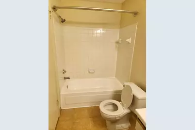 2321 NW 33rd Street #201, Oakland Park, FL 33309 - Photo 9