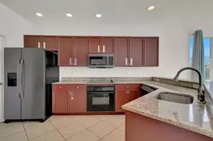 9037 Alexandra Dr, Wellington, FL 33068 - Photo 15