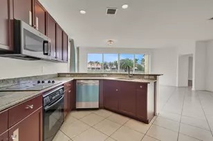9037 Alexandra Dr, Wellington, FL 33068 - Photo 19