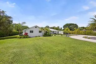 4628 Square Lake Dr, Palm Beach Gardens, FL 33418 - Photo 9