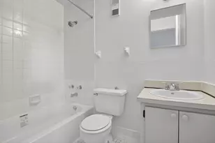 9414 NW 49th Pl, Sunrise, FL 33351 - Photo 9