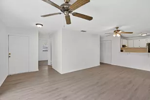 9414 NW 49th Pl, Sunrise, FL 33351 - Photo 11