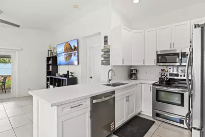 1419 SW 45th Way, Deerfield Beach, FL 33442 - Photo 5