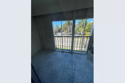 2000 Atlantic Shores Boulevard #306, Hallandale Beach, FL 33009 - Photo 13