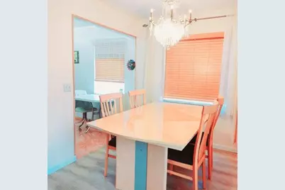 767 Burgundy, Delray Beach, FL 33484 - Photo 5