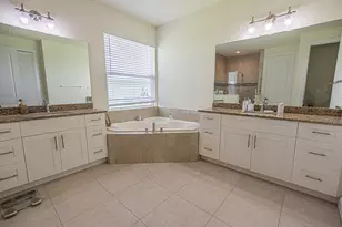 930 SW Versailles Ave, Port Saint Lucie, FL 34953 - Photo 15