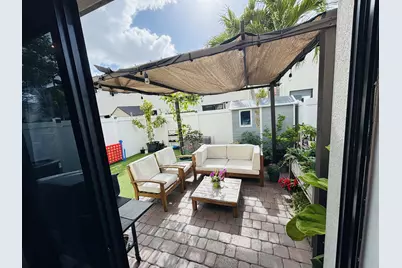 9326 W 33rd Lane, Hialeah, FL 33018 - Photo 25