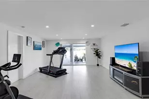 6290 W 16th Ave, Hialeah, FL 33012 - Photo 25