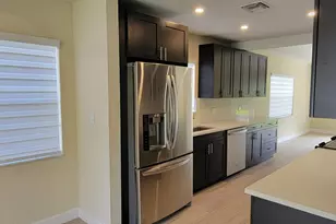 1916 SW 28th Way, Fort Lauderdale, FL 33312 - Photo 3