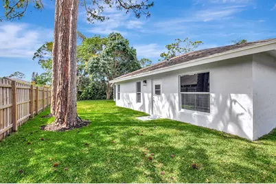 915 Sunflower Avenue, Delray Beach, FL 33445 - Photo 47