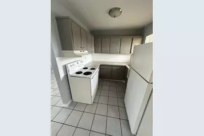 2917 Middle River Drive #5, Wilton Manors, FL 33306 - Photo 3