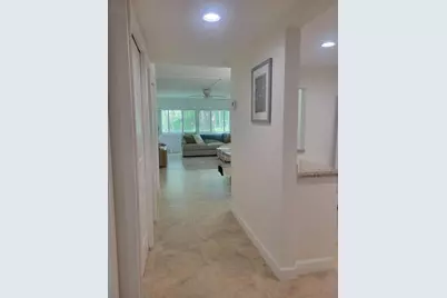 120 Lakeview Drive #103, Weston, FL 33326 - Photo 5