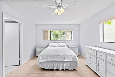 5310 Las Verdes Circle #106, Delray Beach, FL 33484 - Photo 7