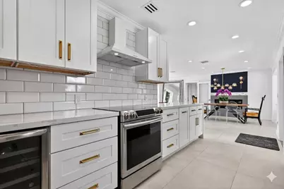 6544 Eastview Drive, Lantana, FL 33462 - Photo 15