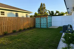 4098 Linda Ln, Palm Springs, FL 33406 - Photo 15