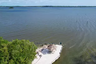 5720 Pelican Pointe Dr, Sebastian, FL 32958 - Photo 75