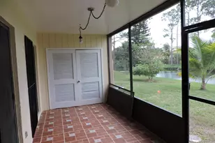 166 Sparrow Dr, Royal Palm Beach, FL 33411 - Photo 9