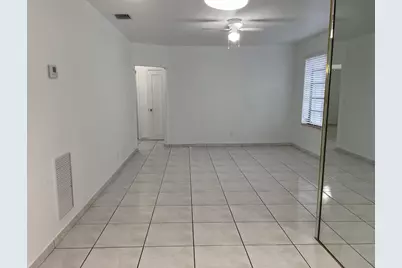 41 W 64th Street, Hialeah, FL 33012 - Photo 3