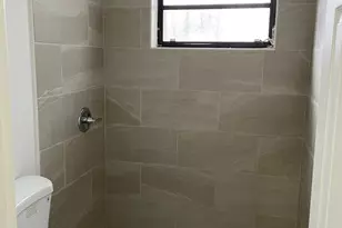 41 W 64th St, Hialeah, FL 33012 - Photo 5