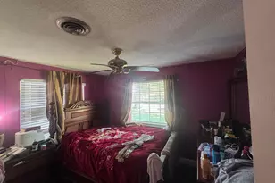 521 E Redwood Dr, Lake Park, FL 33403 - Photo 19