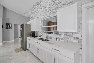 471 NW Sherbrooke Ave, Port Saint Lucie, FL 34983 - Photo 9