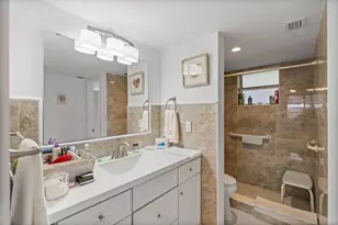 1001 Colony Point Cir, Pembroke Pines, FL 33026 - Photo 23