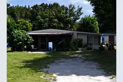 341 E Midway Road, Fort Pierce, FL 34982 - Photo 1