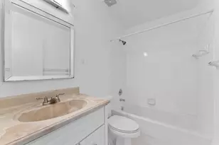 15350 NW 6th Ct, Pembroke Pines, FL 33028 - Photo 25