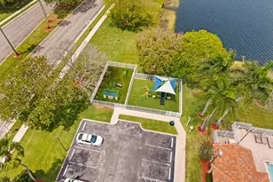 15350 NW 6th Ct, Pembroke Pines, FL 33028 - Photo 43
