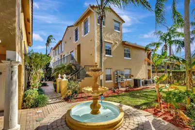 1060 Lake Shore Drive #Apt 204, Lake Park, FL 33403 - Photo 3