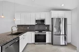 13085 Belhaven Ct, Wellington, FL 33414 - Photo 7