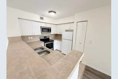 1749 Village Boulevard #304, West Palm Beach, FL 33409 - Photo 5