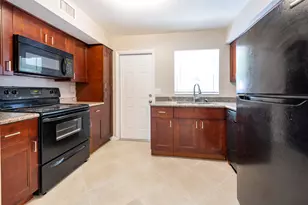 1015 NE 9th Ave, Fort Lauderdale, FL 33304 - Photo 11