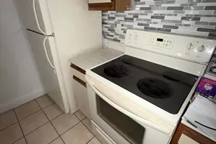 1285 SW 46th Ave, Pompano Beach, FL 33069 - Photo 3