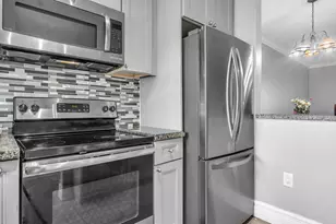 6510 Winfield Blvd, Margate, FL 33063 - Photo 13