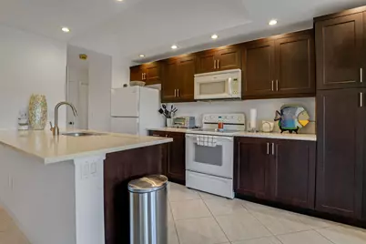 7472 La Paz Boulevard #102, Boca Raton, FL 33433 - Photo 5