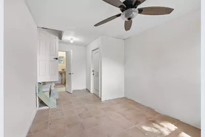 11610 NW 11th Avenue, Miami, FL 33168 - Photo 23