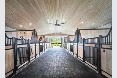 14322 Drafthorse Lane #Stalls, Wellington, FL 33414 - Photo 3