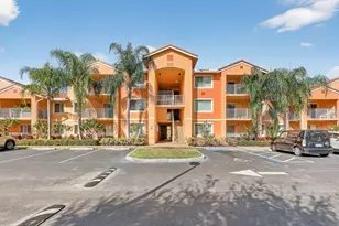 201 SW Palm Dr, Port Saint Lucie, FL 34986 - Photo 1