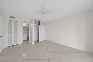 400 Golden Isles Dr, Hallandale Beach, FL 33009 - Photo 21