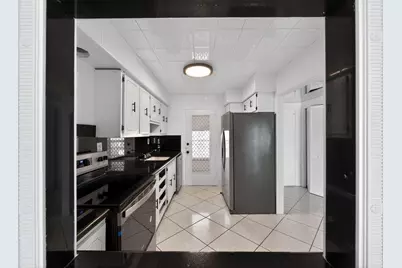 400 Golden Isles Drive #37, Hallandale Beach, FL 33009 - Photo 15