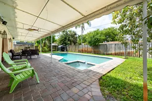 510 S 58th Ct, Hollywood, FL 33023 - Photo 5