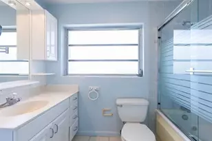 2108 NE 44th St, Fort Lauderdale, FL 33308 - Photo 13