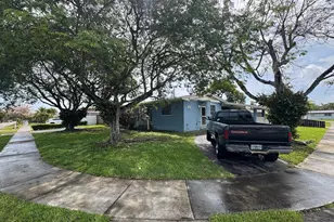 10060 SW 214th St, Cutler Bay, FL 33189 - Photo 25