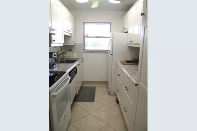 892 N High Point Boulevard N #D, Delray Beach, FL 33445 - Photo 9