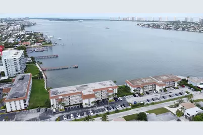 410 Wilma Circle #308, Riviera Beach, FL 33404 - Photo 15