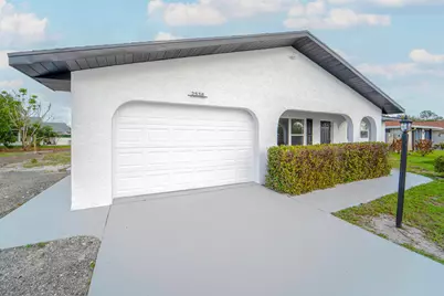 2538 SE Price Court, Port Saint Lucie, FL 34984 - Photo 13