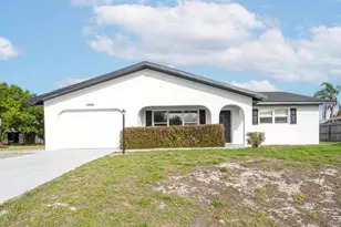 2538 SE Price Ct, Port Saint Lucie, FL 34984 - Photo 9
